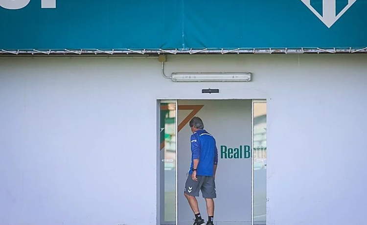 Girona – Betis: De la crisis sólo se sale por la puerta de la victoria Girona – Betis: De la crisis sólo se sale por la puerta de la victoria