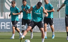 El Betis, pendiente de Cucho para ver si llega al duelo ante el Madrid El Betis, pendiente de Cucho para ver si llega al duelo ante el Madrid