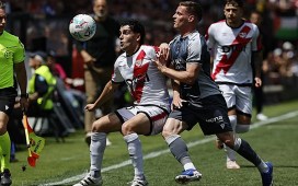 La Real Sociedad se deja dos puntos ante el Rayo y el Betis mantiene los 7 puntos de ventaja La Real Sociedad se deja dos puntos ante el Rayo y el Betis mantiene los 7 puntos de ventaja