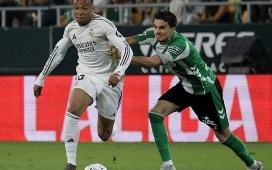 Bartra, pendiente de pruebas tras pedir el cambio ante el Madrid Bartra, pendiente de pruebas tras pedir el cambio ante el Madrid