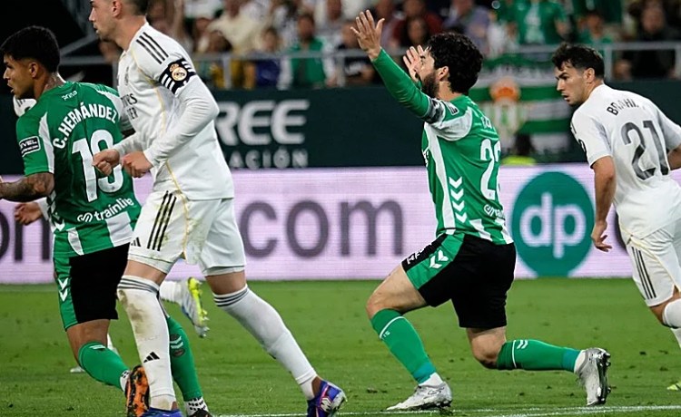 Isco, Lo Celso, Abde y Antony, juntos casi once meses después Isco, Lo Celso, Abde y Antony, juntos casi once meses después