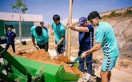 El Betis planta una nueva arboleda en la ciudad deportiva Rafael Gordillo El Betis planta una nueva arboleda en la ciudad deportiva Rafael Gordillo