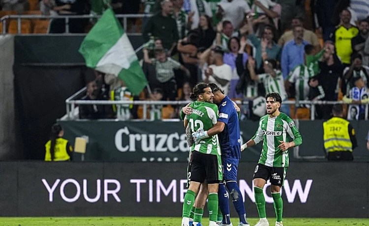 El Betis es el equipo que da más pases hacia adelante tras robo de LaLiga El Betis es el equipo que da más pases hacia adelante tras robo de LaLiga