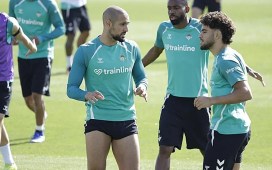 El Betis avanza en la preparación del duelo del domingo ante el Oviedo El Betis avanza en la preparación del duelo del domingo ante el Oviedo