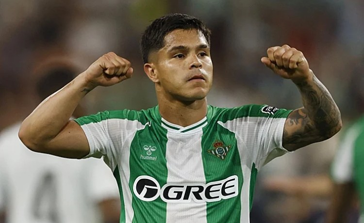Las ganas de revancha de Cucho Hernández con el Oviedo Las ganas de revancha de Cucho Hernández con el Oviedo