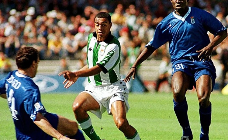 Betis – Oviedo, el día que los béticos le contaron los toques a Clemente: «Me lo pasé bomba» Betis – Oviedo, el día que los béticos le contaron los toques a Clemente: «Me lo pasé bomba»