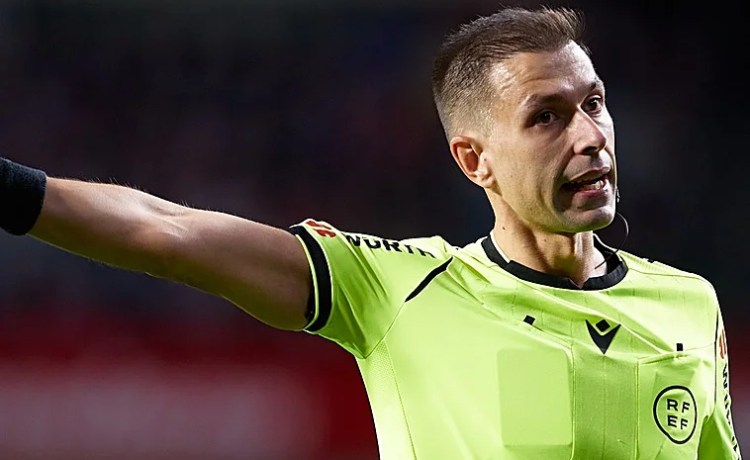 Cordero Vega dirigirá el Betis – Oviedo Cordero Vega dirigirá el Betis – Oviedo