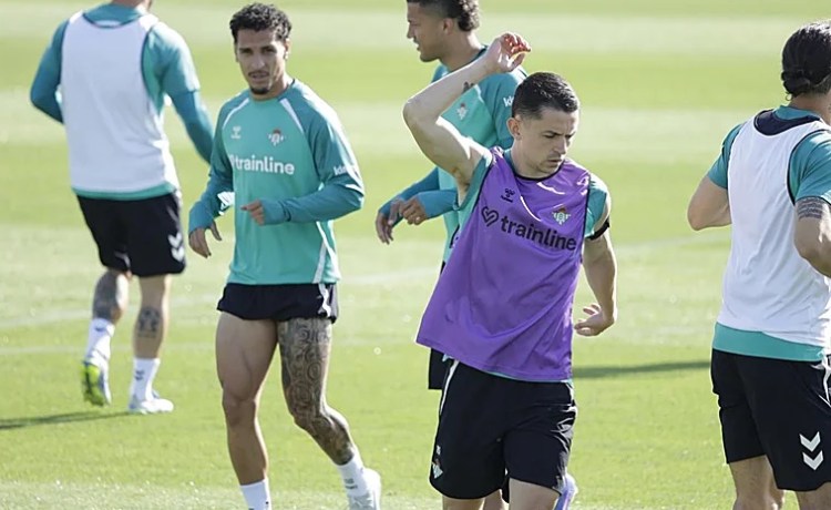 Convocatoria con cuatro ausencias del Betis ante el Oviedo Convocatoria con cuatro ausencias del Betis ante el Oviedo