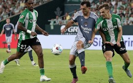 La Real Sociedad, enemigo acérrimo, vuelve a cruzarse en el camino del Betis La Real Sociedad, enemigo acérrimo, vuelve a cruzarse en el camino del Betis