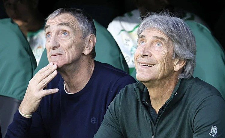 Pellegrini y su futuro en el Betis: «Cuando yo no esté, que ya veremos cuándo será…» Pellegrini y su futuro en el Betis: «Cuando yo no esté, que ya veremos cuándo será…»