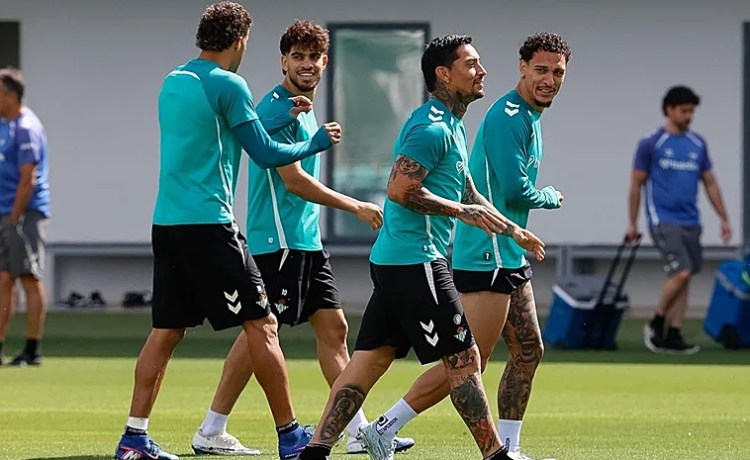 Betis – Elche: Ganar para tirar por los aires la calculadora de la Champions Betis – Elche: Ganar para tirar por los aires la calculadora de la Champions