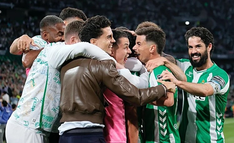 El Betis será equipo de Champions League 21 años después El Betis será equipo de Champions League 21 años después
