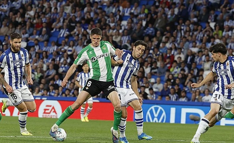 El Betis se mantiene firme en su tasación por Altimira El Betis se mantiene firme en su tasación por Altimira