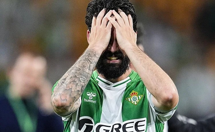 Isco: «Ha sido un año muy complicado y las lágrimas fueron de liberación» Isco: «Ha sido un año muy complicado y las lágrimas fueron de liberación»