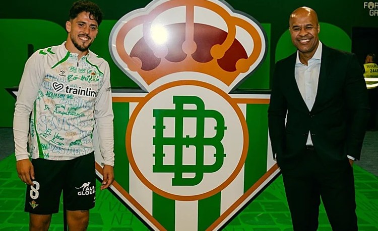 Assunçao, el penúltimo gol de Champions: «Dos mediocentros han clasificado al Betis para esta competición; la gente lo recordará siempre» Assunçao, el penúltimo gol de Champions: «Dos mediocentros han clasificado al Betis para esta competición; la gente lo recordará siempre»
