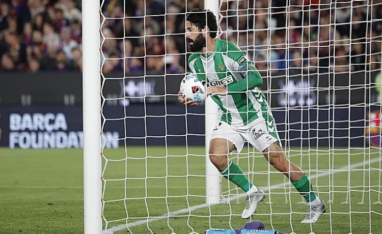 Isco: «Termino la temporada mucho mejor de lo que la empecé y mucho peor de lo que me gustaría» Isco: «Termino la temporada mucho mejor de lo que la empecé y mucho peor de lo que me gustaría»
