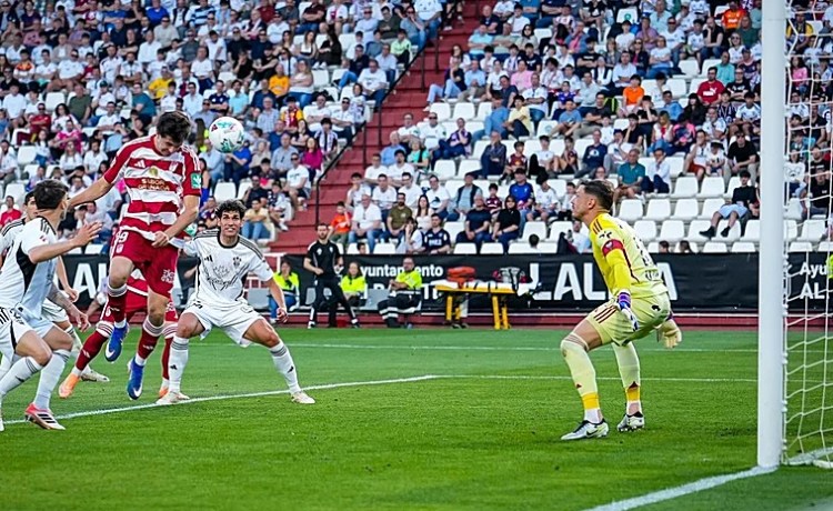 Gonzalo Petit: «Mi mente está en poder quedarme en el Betis» Gonzalo Petit: «Mi mente está en poder quedarme en el Betis»