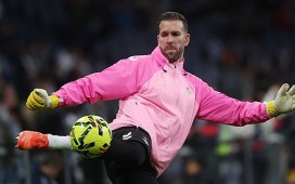 El Betis y Adrián anticipan la decisión y no seguirá la próxima temporada El Betis y Adrián anticipan la decisión y no seguirá la próxima temporada