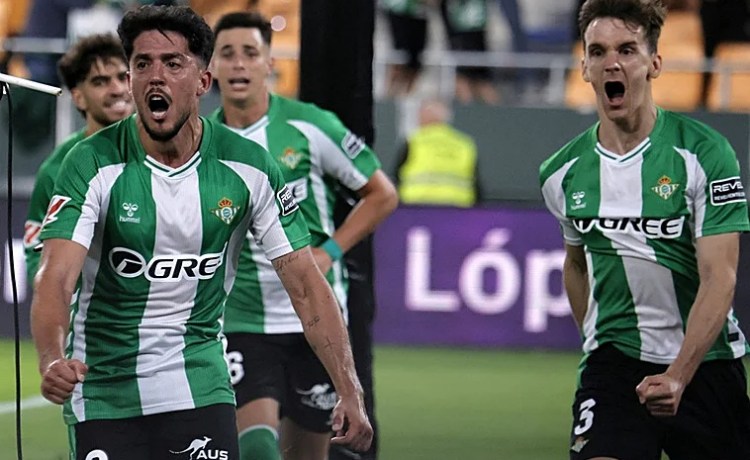El curioso mensaje de Pellegrini a Fornals para sacar su mejor versión El curioso mensaje de Pellegrini a Fornals para sacar su mejor versión
