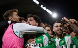 El mensaje de apoyo del Betis a Fornals tras quedarse fuera del Mundial: «Pablo, te queremos» El mensaje de apoyo del Betis a Fornals tras quedarse fuera del Mundial: «Pablo, te queremos»