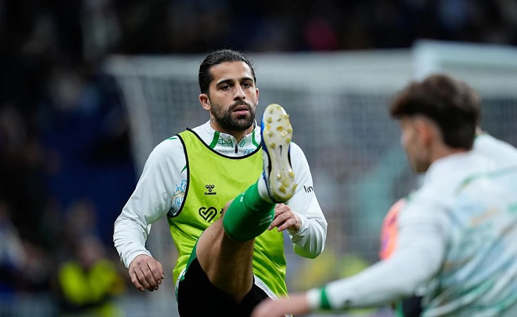 Adrián, Bakambu, Chimy y Ricardo: la salida de cuatro de los más veteranos del Betis Adrián, Bakambu, Chimy y Ricardo: la salida de cuatro de los más veteranos del Betis