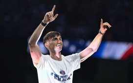 Fabián vuelve a Sevilla tras ganar la Champions con el PSG y antes incorporarse a la concentración de España para el Mundial Fabián vuelve a Sevilla tras ganar la Champions con el PSG y antes incorporarse a la concentración de España para el Mundial