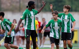 El Betis avanza hasta los octavos de final de LaLiga Futures con pleno de victorias El Betis avanza hasta los octavos de final de LaLiga Futures con pleno de victorias