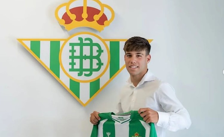 El Betis ‘pesca’ en la cantera del Cádiz CF y ficha a dos jugadores del Cadete División de Honor El Betis ‘pesca’ en la cantera del Cádiz CF y ficha a dos jugadores del Cadete División de Honor