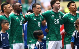 Fidalgo, tras su debut con México en un Mundial: «Mucha gente puede que no lo entienda, pero es un honor defender esta camiseta» Fidalgo, tras su debut con México en un Mundial: «Mucha gente puede que no lo entienda, pero es un honor defender esta camiseta»