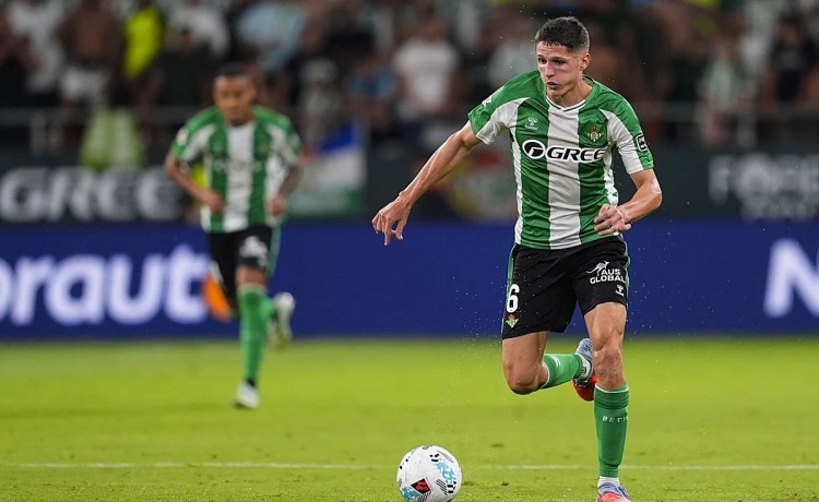 El Leipzig inicia el desbloqueo de su banquillo y el Betis espera por Altimira El Leipzig inicia el desbloqueo de su banquillo y el Betis espera por Altimira