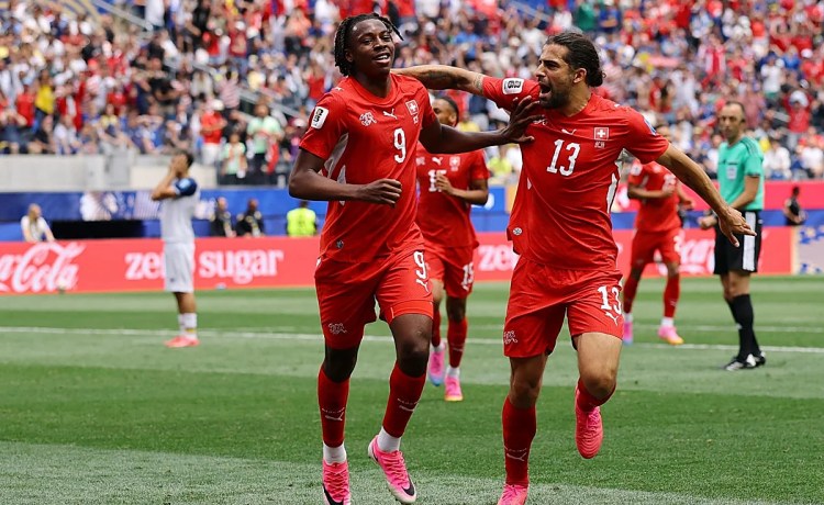 Ricardo Rodríguez juega el partido completo en la victoria de Suiza ante Bosnia Ricardo Rodríguez juega el partido completo en la victoria de Suiza ante Bosnia