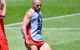El Betis sigue pendiente de Amrabat, que espera su estreno en el Mundial El Betis sigue pendiente de Amrabat, que espera su estreno en el Mundial