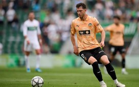 Guido Rodríguez se encamina a seguir en el Valencia Guido Rodríguez se encamina a seguir en el Valencia