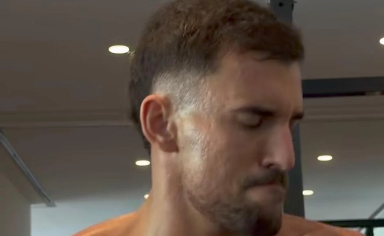Dani Ceballos se machaca en el gimnasio a la espera de negociar con el Betis Dani Ceballos se machaca en el gimnasio a la espera de negociar con el Betis