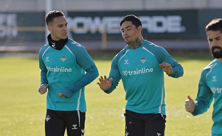 El Betis, listo para anunciar la salida de Chimy Ávila El Betis, listo para anunciar la salida de Chimy Ávila