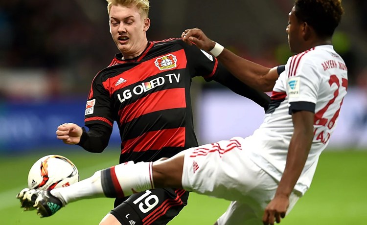 El entorno de Julian Brandt se reúne con la dirección deportiva del Betis El entorno de Julian Brandt se reúne con la dirección deportiva del Betis