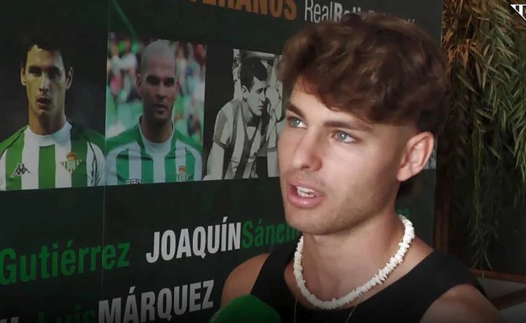 Ortiz: «Estoy feliz por poder jugar la máxima competición europea con el Betis, el equipo de mi vida» Ortiz: «Estoy feliz por poder jugar la máxima competición europea con el Betis, el equipo de mi vida»