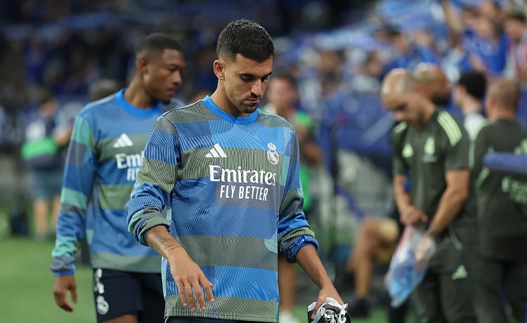 Ángel Haro rebaja la euforia por Ceballos: «Con las circunstancias actuales, Dani no es una realidad para el Betis» Ángel Haro rebaja la euforia por Ceballos: «Con las circunstancias actuales, Dani no es una realidad para el Betis»