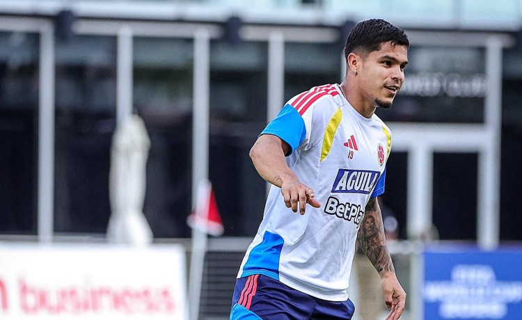 Cucho Hernández buscará una oportunidad ante la Suiza de Ricardo Rodríguez en un duelo histórico Cucho Hernández buscará una oportunidad ante la Suiza de Ricardo Rodríguez en un duelo histórico
