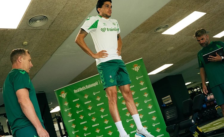 Marc Bartra: «Hay que recoger el trabajo que hemos hecho para dar la talla» Marc Bartra: «Hay que recoger el trabajo que hemos hecho para dar la talla»