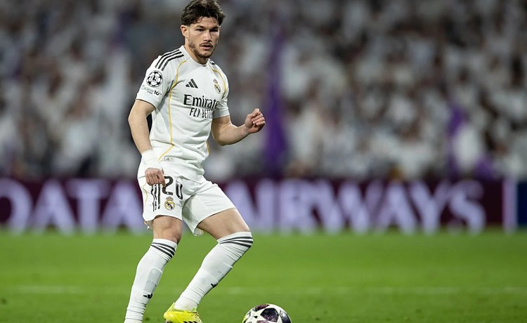 Fran García ya está en Sevilla para cerrar su fichaje por el Betis Fran García ya está en Sevilla para cerrar su fichaje por el Betis