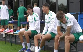 Charla de Pellegrini en el arranque de la pretemporada del Betis en Alemania Charla de Pellegrini en el arranque de la pretemporada del Betis en Alemania