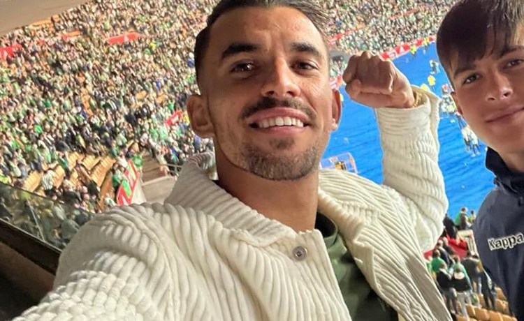 Dani Ceballos aparece en Sevilla con su fichaje por el Betis en stand by: «Lo único que quiero es jugar» Dani Ceballos aparece en Sevilla con su fichaje por el Betis en stand by: «Lo único que quiero es jugar»
