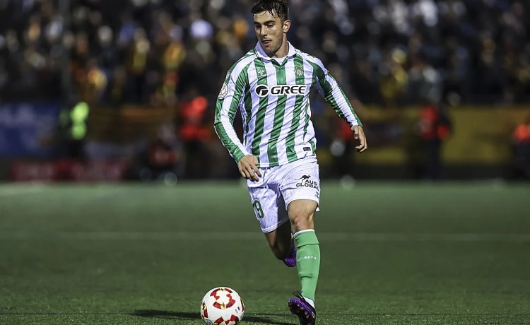 El mercado se mueve por Iker Losada El mercado se mueve por Iker Losada