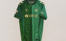 La familia de Sandra Peña protagoniza la presentación de la segunda equipación del Betis: «Verde Esperanza» La familia de Sandra Peña protagoniza la presentación de la segunda equipación del Betis: «Verde Esperanza»