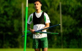 Antony afina su puesta a punto en solitario antes del estreno del Betis en la pretemporada Antony afina su puesta a punto en solitario antes del estreno del Betis en la pretemporada