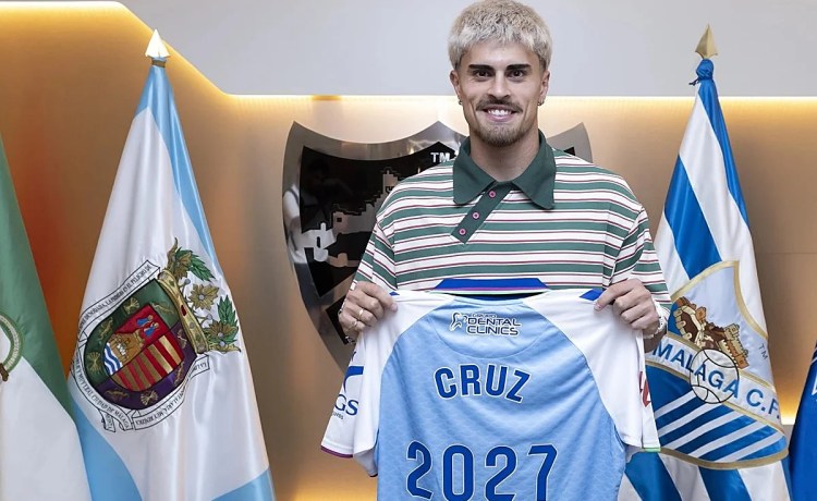 Juan Cruz jugará en el Málaga y deja un ‘regalito’ para el Betis Juan Cruz jugará en el Málaga y deja un ‘regalito’ para el Betis
