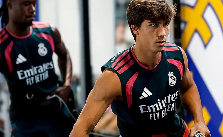 El Madrid y Gonzalo rechazaron la propuesta de cesión del Betis por el delantero blanco El Madrid y Gonzalo rechazaron la propuesta de cesión del Betis por el delantero blanco