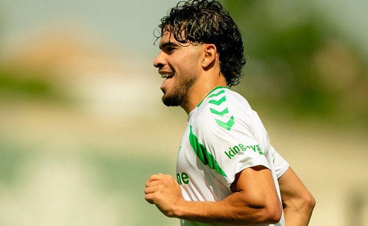 La Roma activa el mercado por Abde y el Betis sólo aceptaría una propuesta millonaria La Roma activa el mercado por Abde y el Betis sólo aceptaría una propuesta millonaria