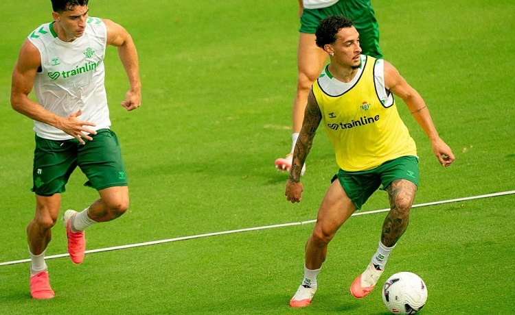 El estreno de Antony en la pretemporada del Betis apunta a Almería o Arsenal El estreno de Antony en la pretemporada del Betis apunta a Almería o Arsenal
